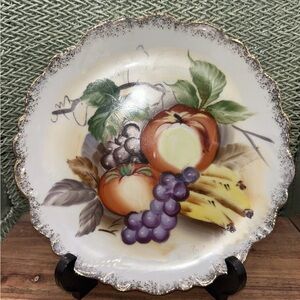 Andrea by Sadek Fruit Plates Set of 4 Hand Painted Japan Gold Trim Scalloped